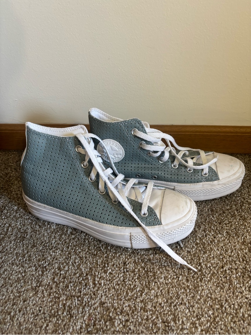 Converse Chuck Taylor All Star High Top Sneakers -